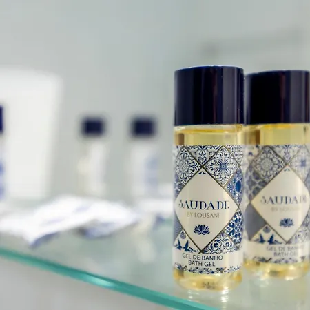 Sunny Apartments, Da Rocha