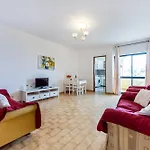 Sunny Apartments, Da Rocha شقة